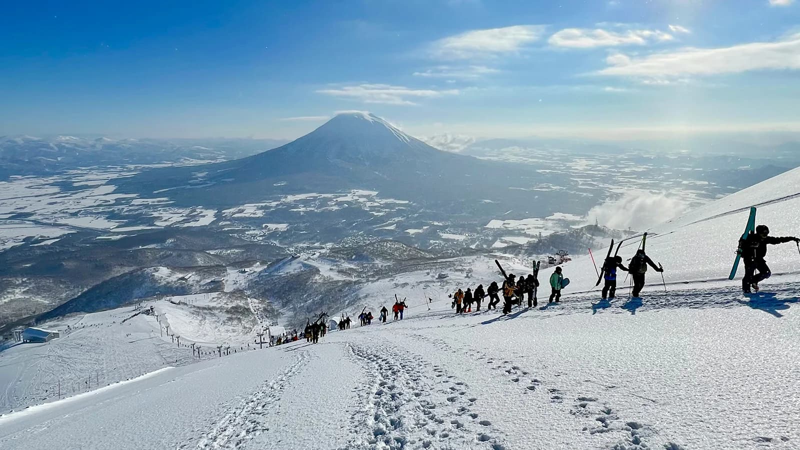 Best Time to Ski in Niseko: A Month-by-Month Guide